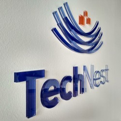 tech nest | Nesvětelná reklama - 3D plexisklo