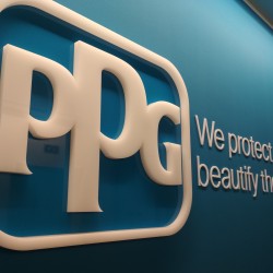 ppg | Nesvětelná reklama - 3D plexisklo