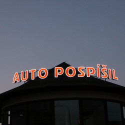 Auto Pospíšil (2) | Světelná reklama - Plechová plastická 3D reklama na konstrukci na střeše