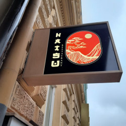 světelná výstrč | HATSU RESTAURANT