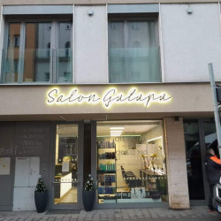 světelný nápis | Salon Galapa