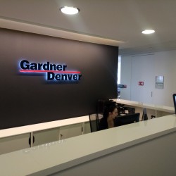 Garden Denver | Světelná reklama - Světelné písmo interiér