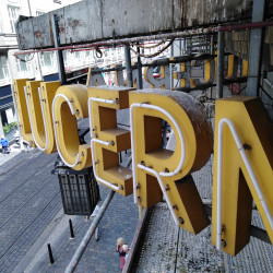 DEMONTÁŽ LUCERNA | Palác Lucerna