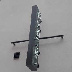 neon výstrč | VV HOTEL neon