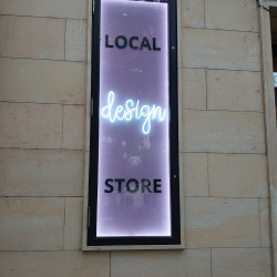 design | Neonová reklama - Neon na plexiskle