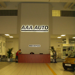 AAA AUTO - podsvícené písmo | Realizace