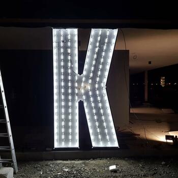 Reference: Světelná reklama SOKOL LYSOLAJE 