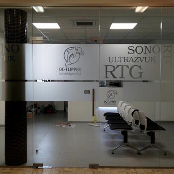 Reference: Polep skel fólií - pískované sklo  Flipper 