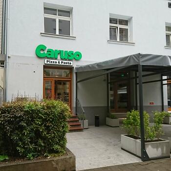 Reference: CARUSO PIZZA PASTA - velkoplošný tisk a světelný nápis 