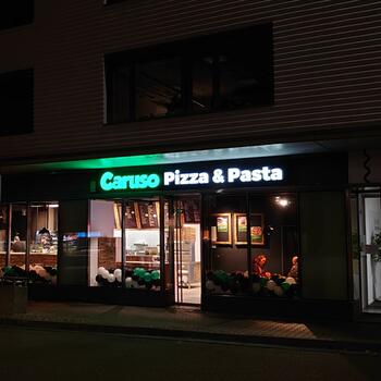 Reference: CARUSO PIZZA PASTA - velkoplošný tisk, světelné nápisy a polep aut
