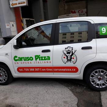 Reference: CARUSO PIZZA PASTA - velkoplošný tisk, světelné nápisy a polep aut