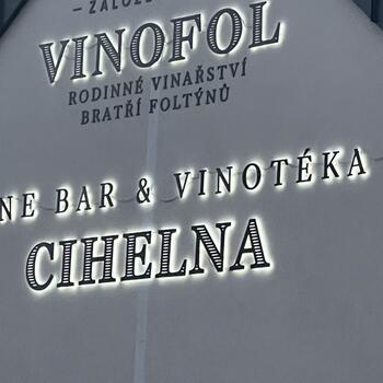 VINOFOL CIHELNA a ENOTÉKA