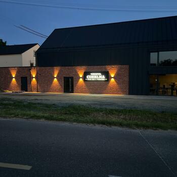 Reference: VINOFOL CIHELNA a ENOTÉKA