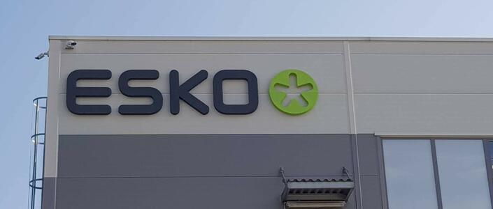 Reference Nápis na budovu z polystyrenu