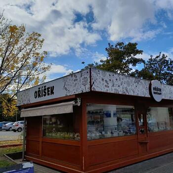 Reference: stánek OŘÍŠEK 