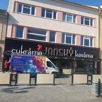 Reference: CUKRÁRNA KAVÁRNA 