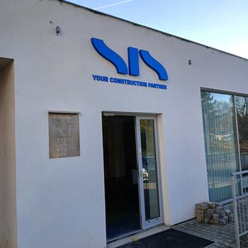 Reference: Světelný nápis SIS 