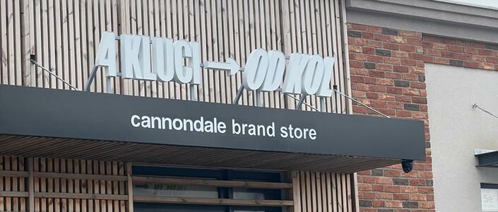 Reference Exteriérový světelný nápis 4 KLUCI OD KOL 