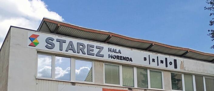 Reference Světelný nápis STAREZ HALA MORENDA 