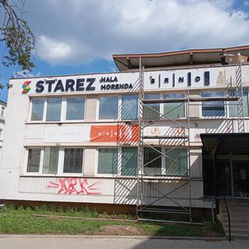 Reference: Světelný nápis STAREZ HALA MORENDA 