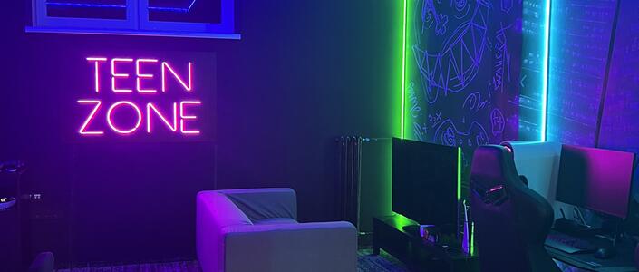 Reference Herna v LED neonu