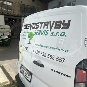 Reference: Polep auta Dřevostavby servis 