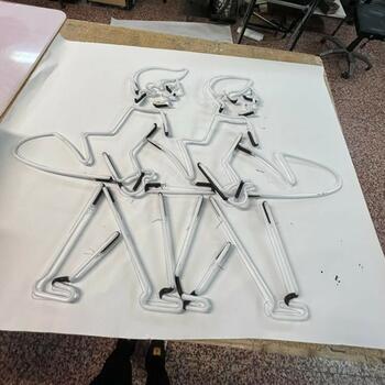 Reference: William & Thomas neonové logo 