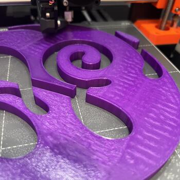 Reference: 3D tisk nesvětelných log 