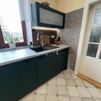 Reference: Přelepení kuchyňské linky 