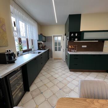 Reference: Přelepení kuchyňské linky 