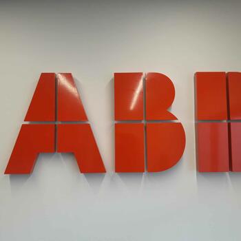 Reference: Světelný nápis ABB 