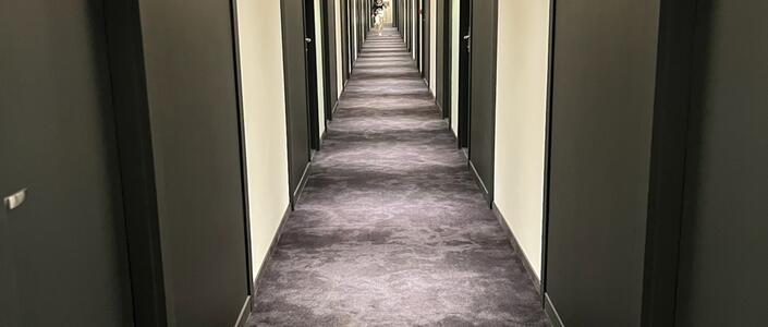 Reference Polep bezpečnostních dveří v hotelu 