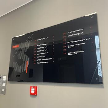 Informační tabule v budově MORAVÁK