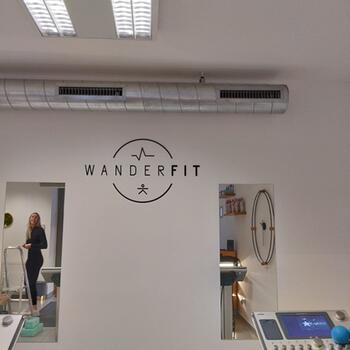 Reference: Nápisy do interiéru 