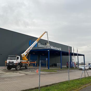 Reference: Zářící nápisy SMURFIT WESTROCK 