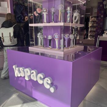 Reference: Světelné nápisy a 3D písmo – KS Space 